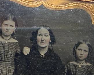 Daguerreotype Portrait Case with Beehive Motif