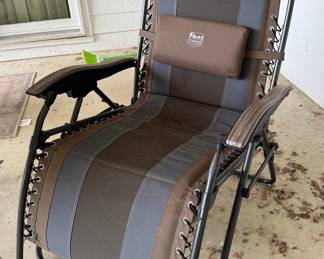 Timber Ridge Zero Gravity Recliner