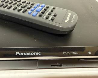 Panasonic DVD-S700 DVD Player