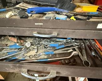 Hume "The Workman" 5-Drawer Metal Tool Chest