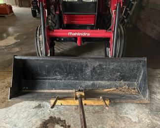 Mahindra 5570 4WD Tractor with Front Loader and Rotary Mower