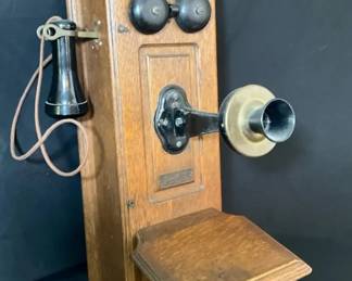 Antique Oak WallMount HandCrack Telephone