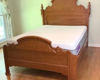 Lexington Victorian Sampler Mansion Bed
