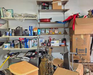 Paints, Christmas decorations 