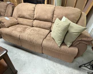 Double reclining sofa