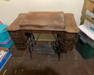 Damascus Vintage Sewing Machine In Cabinet