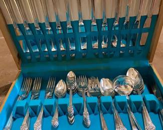 Super Nice Flatware Set