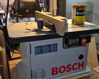Cabinet Style Router