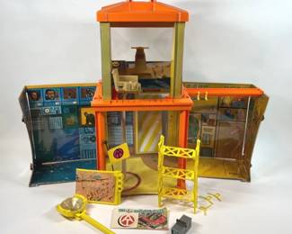 1972 G.I. Joe Adventure Team Headquarters