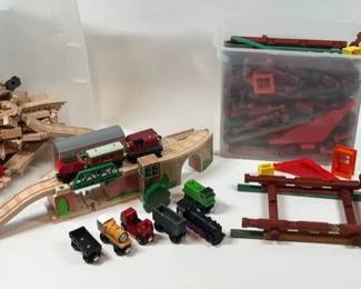 Wooden Toys Train Set, Lincoln Logs, Wooden Blocks