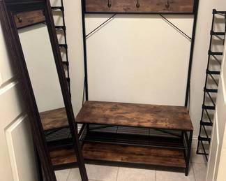 Entry Way Or Closet Organization Lot