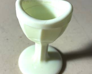 Beautiful Fenton opaque milk glass eye wash with uranium!