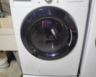 Front load washer & electric dryer