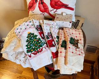 Vintage Christmas Towels