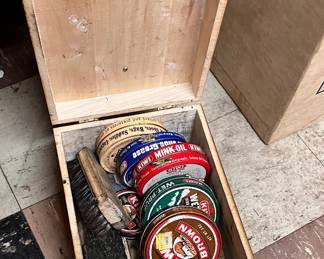 Vintage shoe polishing box