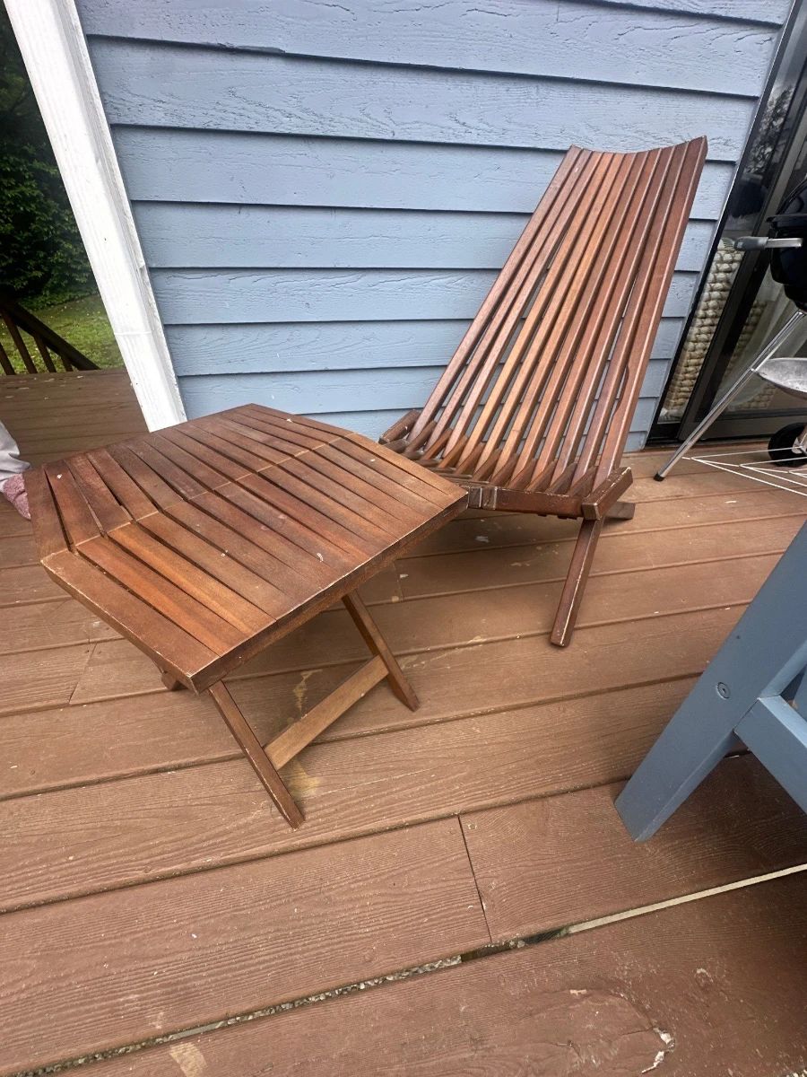 Tamarack folding chair and table