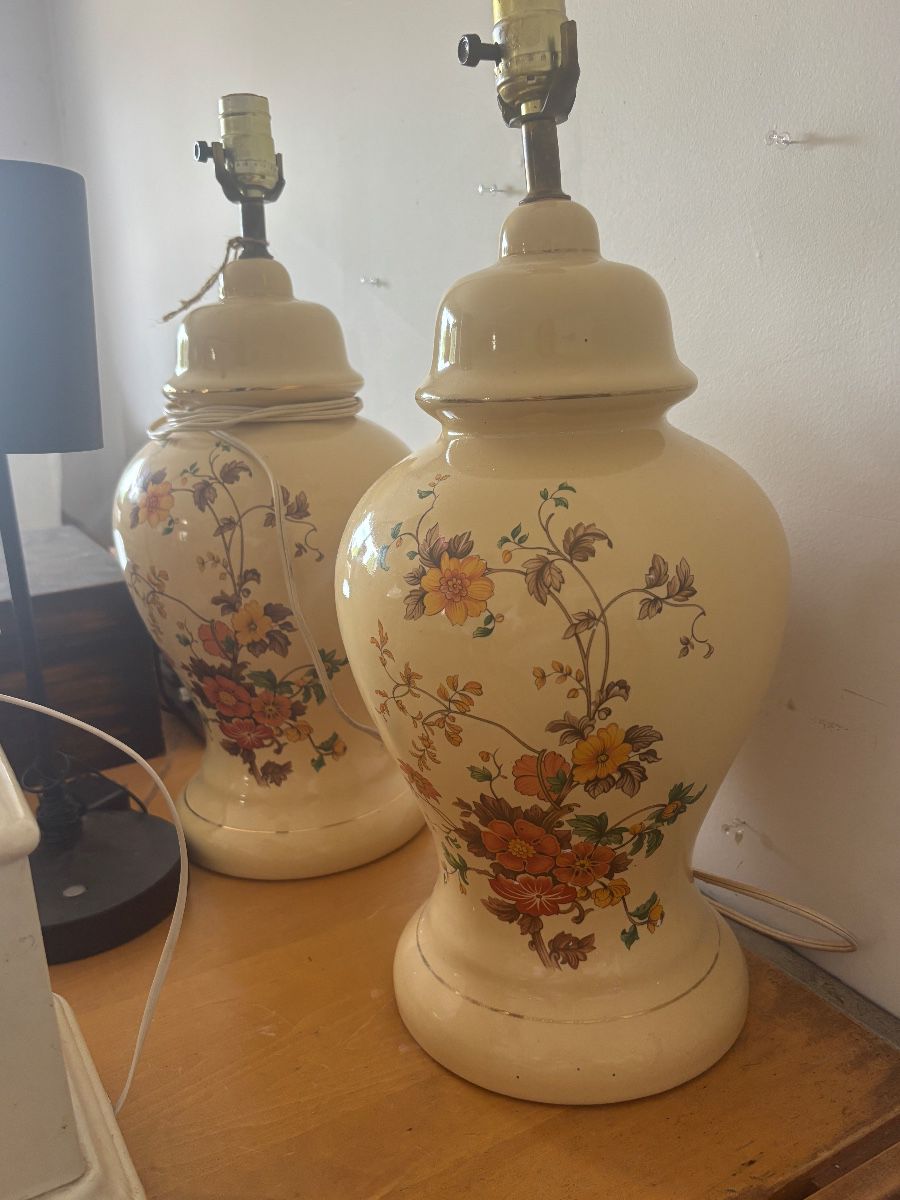 vintage ginger jar table lamp