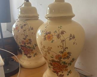 vintage ginger jar table lamp