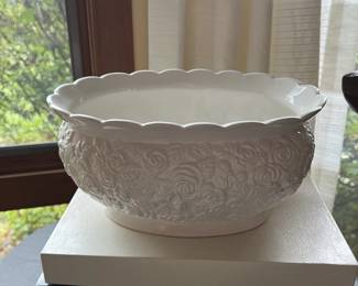 Ceramic Serving bowel flowers