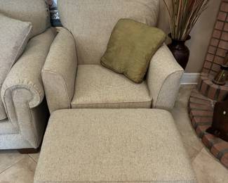 ***Available for pre sale*** La-Z- Boy chair (1 year old) $225