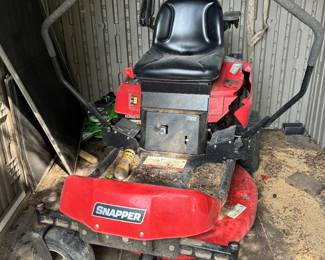 ***Available for pre sale*** zero turn mower ( has not been used in a couple of years ) $350