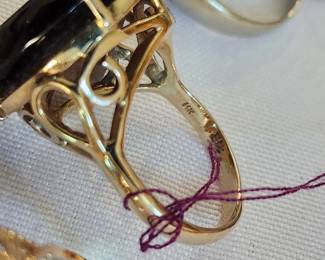 Oval Ring 11.5 grams