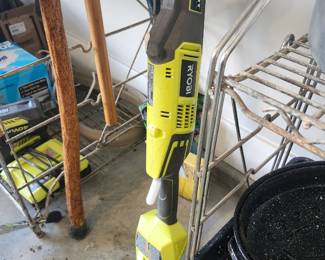 Ryobi w Batteries