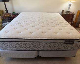 Like new Kingsdown, king-size mattress and foundation