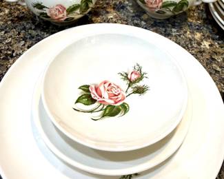 $150 FULL SET - Universal Ballerina 1950's " Moss Rose" Vintage Coupe set - 6 place settings 