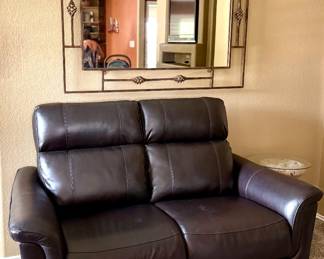 Rooms to Go Cindy Crawford Avezzano leather  loveseat 60” wide $450 