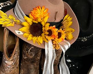 Set Sun hat, $10