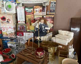 New in box kitchen items