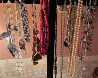 Costume jewelry 