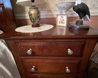 Bedside cabinet