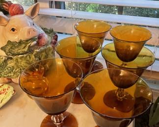 Set of 12 amber goblets 