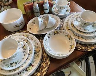 Miramont by Royal Doulton
