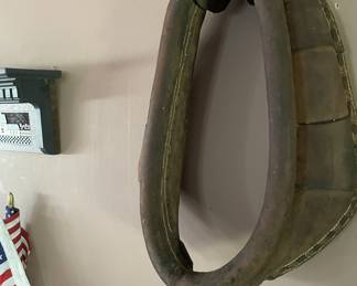 Leather horse collar