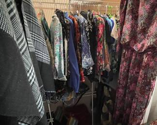 Ladies clothing size L-XL