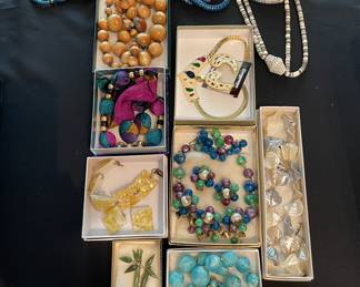 Costume jewelry 