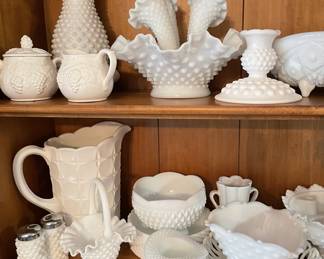 Milk glass 