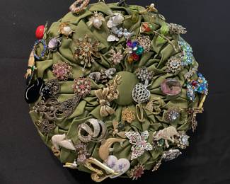 Costume jewelry broaches 