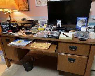 Very nice desk