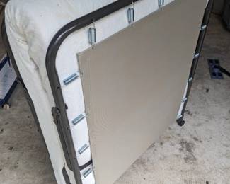 Folding cot