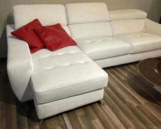 $1495 Waldorf Sectional 110” x 39”