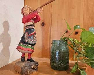 Wall-to-Wall NM Collectibles & More Great Buys