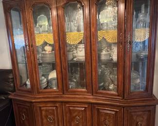 Bernhardt Hibriten China Cabinet with Glass Doors