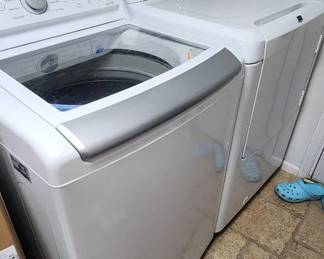 Washer and dryer (gas)