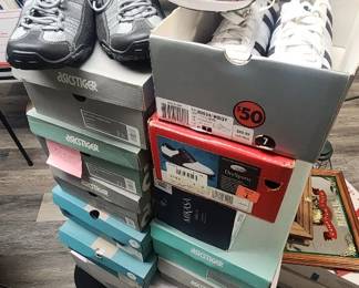 Sneakers, shoes. NEW TigerAsics men's knit sneakers (szs 8, 8.5, 9, 10.5, 12)