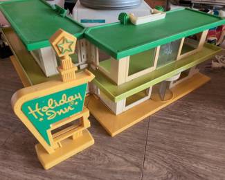 Vintage Playskool Familiar Places Holiday Inn Playset