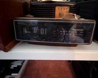 Panasonic RC-6030 Flip Clock Radio